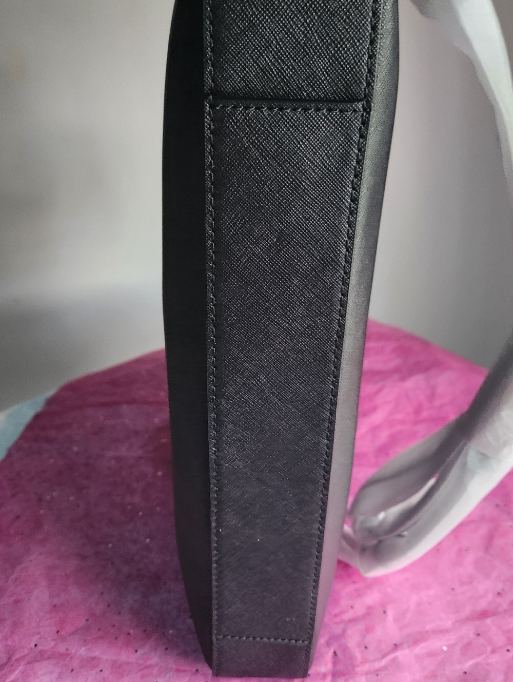 Kate Spade Black Saffiano Crossbody Laptop Bag NWOT - Picture 6 of 8